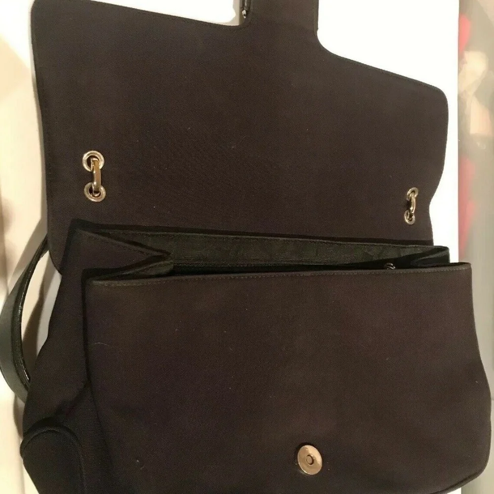 Salvatore Ferragamo Vara Black Shoulder Bag